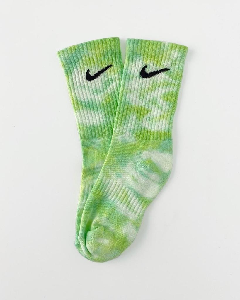 Calcetines Nike tie dye mix colours caipirinha cruzado novas. Calcetines Nike 100% originales teñidos a mano. Shop NOW!