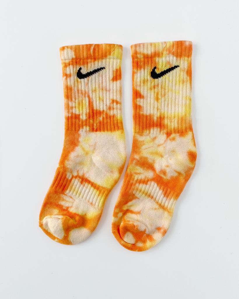 Calcetines Nike tie dye mix colours fanta reto. Calcetines Nike 100% originales teñidos a mano. Shop NOW!