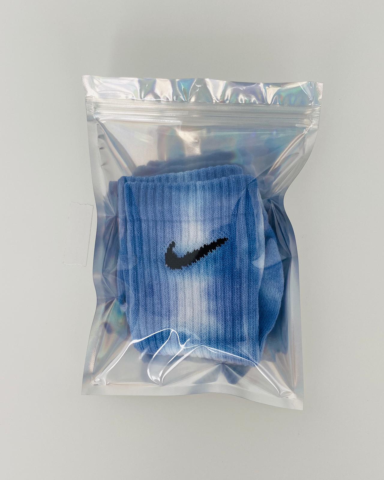 Calcetines Nike tie dye stripes Blue Oceon. Calcetines únicos y diferentes 100% originales teñidos a mano. Shop NOW!