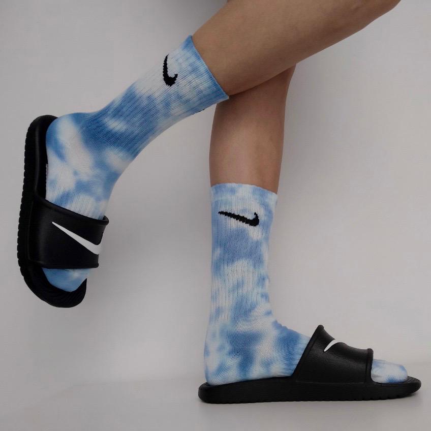 Calcetines Nike tie dye Blue Ocean. Calcetines Nike 100% originales teñidos a mano. Únicos y diferentes. Shop NOW!