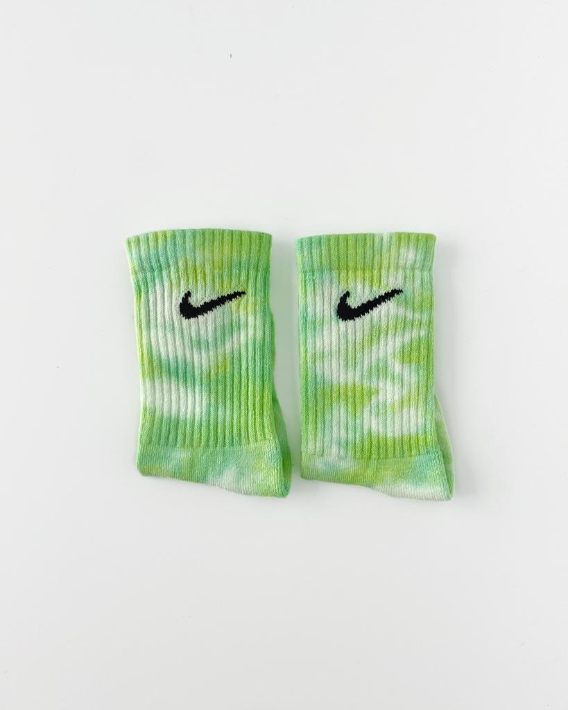 Calcetines Nike tie dye mix colours caipirinha dobrado  novas. Calcetines Nike 100% originales teñidos a mano. Shop NOW!