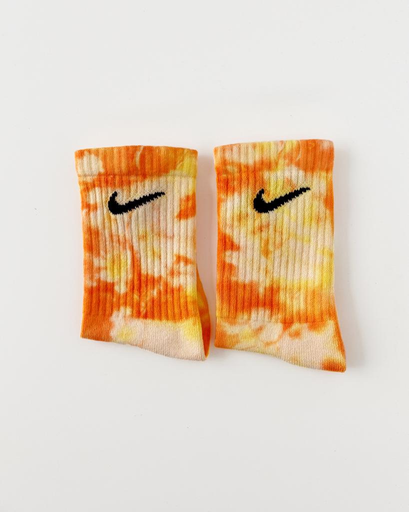 Calcetines Nike tie dye mix colours fanta reto. Calcetines Nike 100% originales teñidos a mano. Shop NOW!