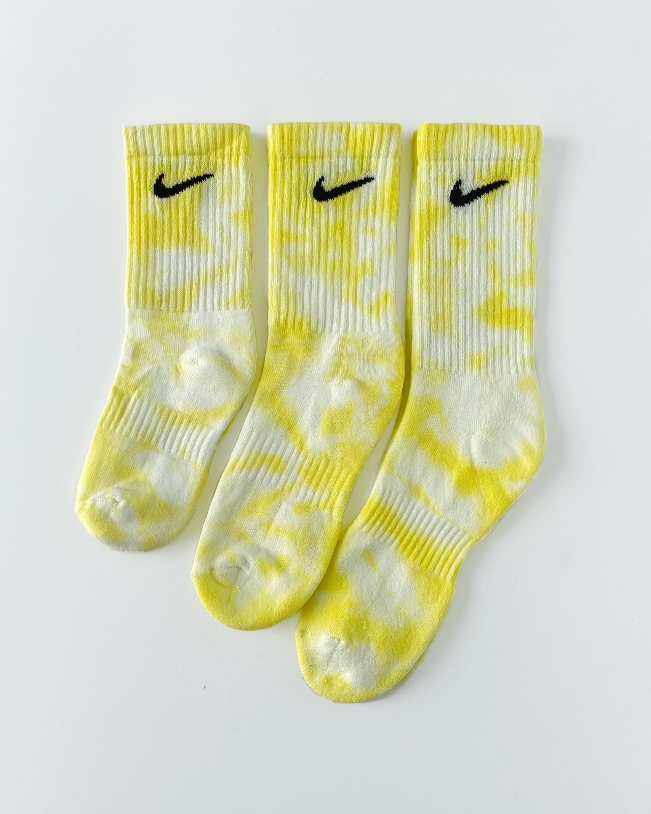 Calcetines Nike tie dye Lemon todos los tamanos. Calcetines Nike 100% originales teñidos a mano. Shop NOW! - Colour Trip